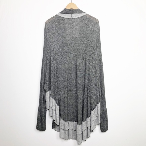 Free people intimately gray two-tone open closure ruffled hem oversized… - Picture 3 of 10